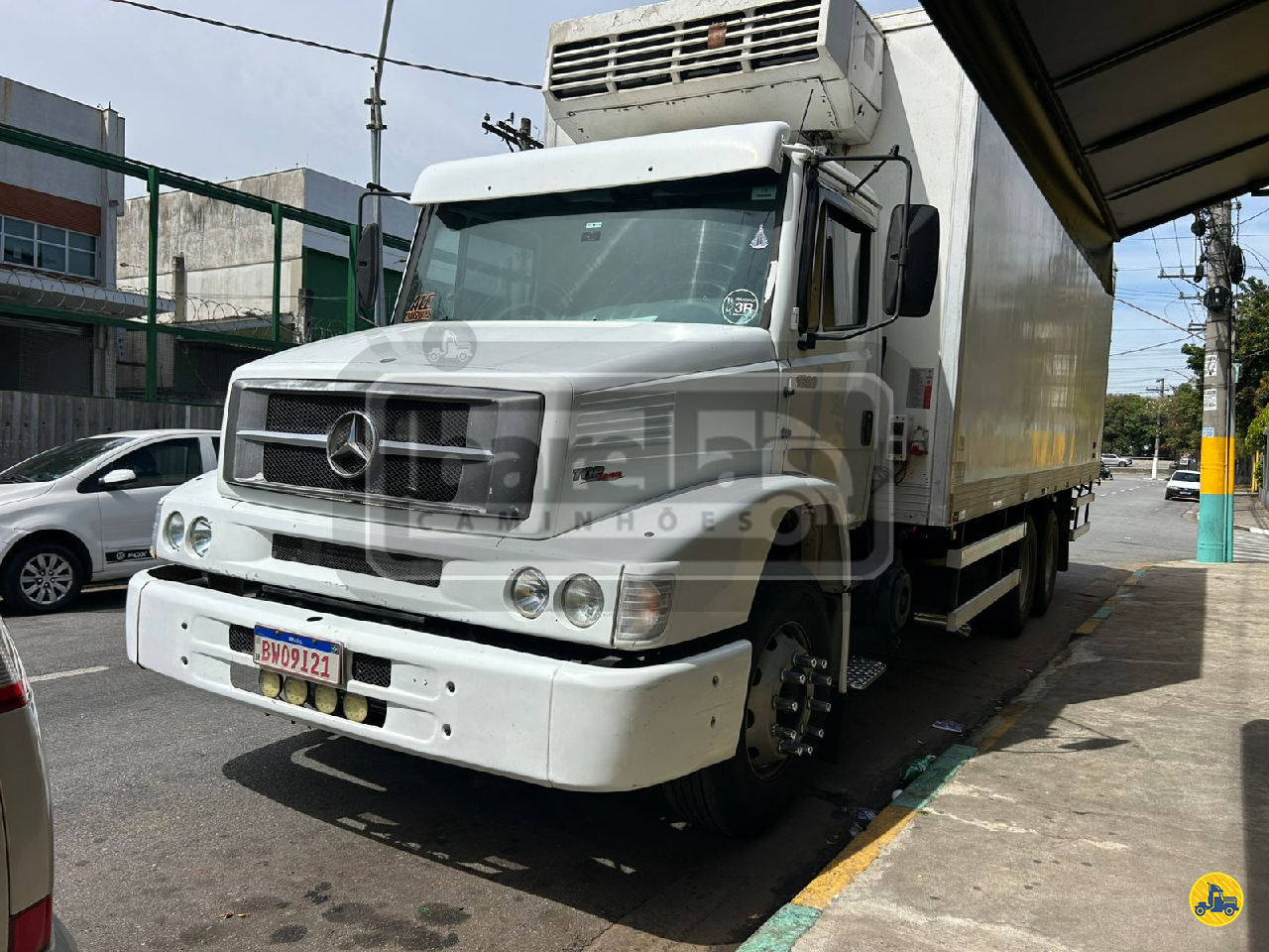 CAMINHAO MERCEDES-BENZ MB 1620 Baú Frigorífico Truck 6x2 Barella Caminhões OSASCO SÃO PAULO SP